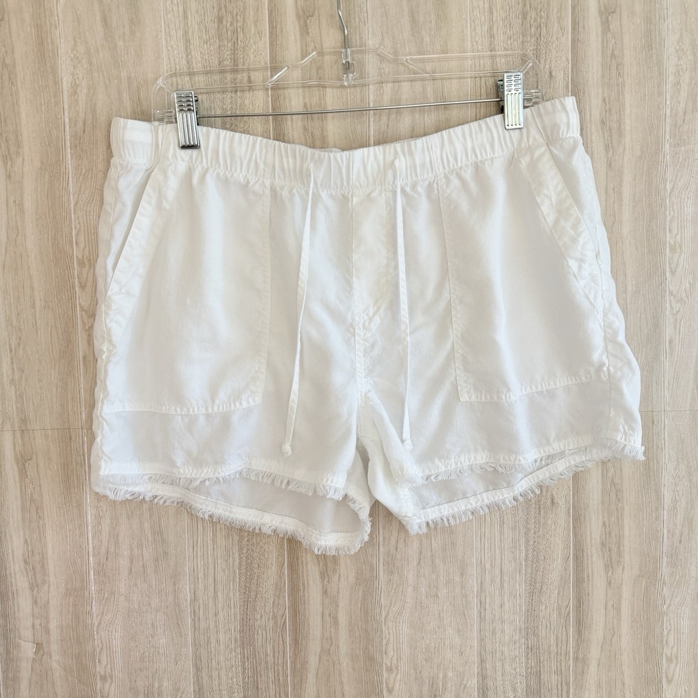 Cloth and Stone Shorts Women's Size L White Drawstring Tencel Beach Vacations
